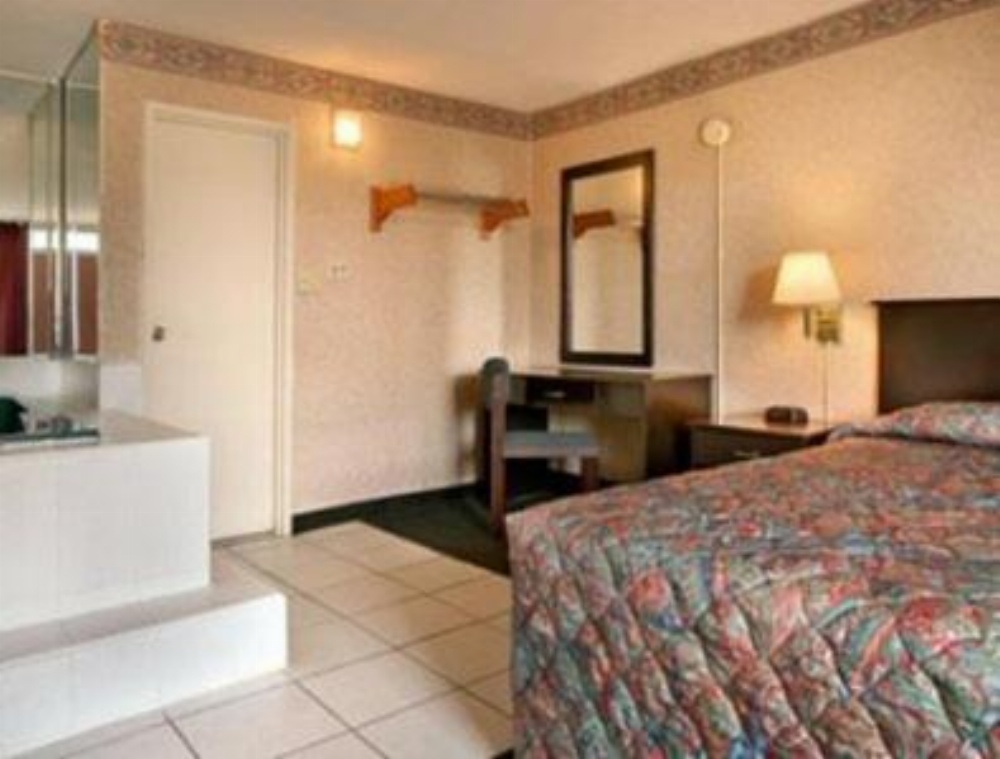 Knights Inn South Hackensack Motel Image 11