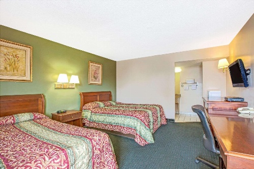 Knights Inn South Hackensack Motel image 3
